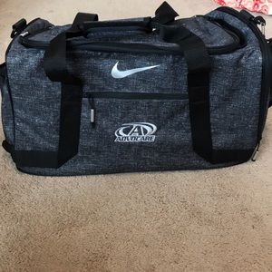 Nike advocare duffel bag